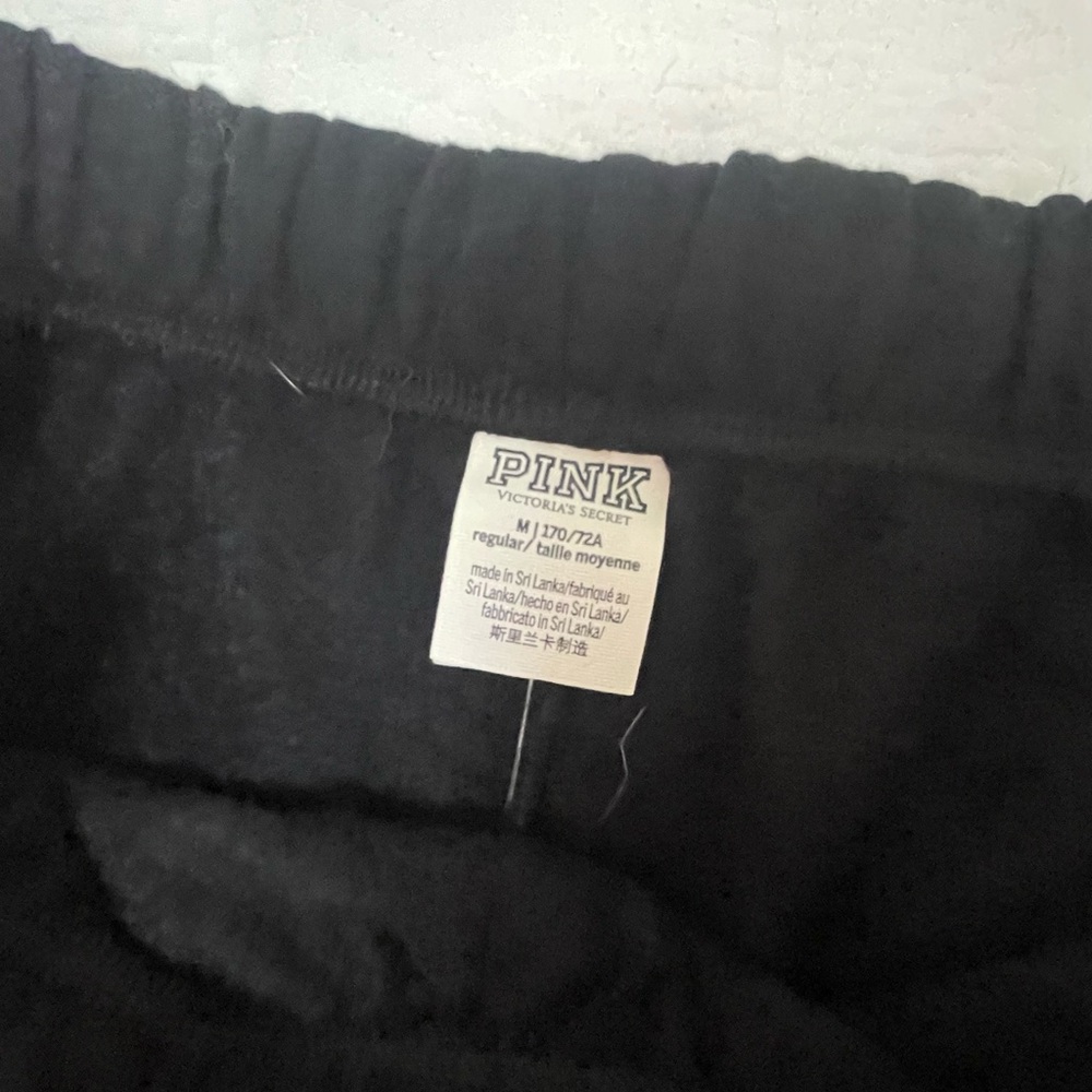 PINK Victoria's Secret Black Lounge Shorts - Picture 4 of 5